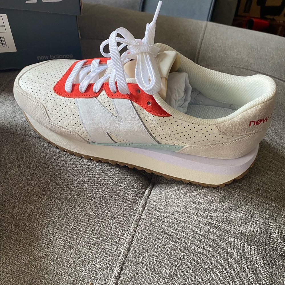 New Balance Size 8.5 (men’s sizing)